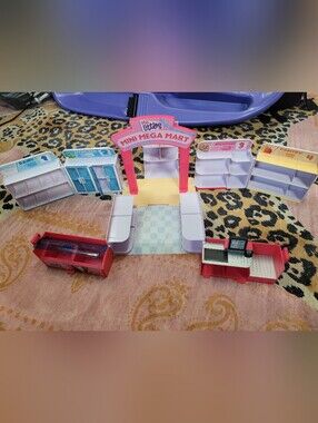 Shopkins Mini Brands Mega Mart, Collapsible
